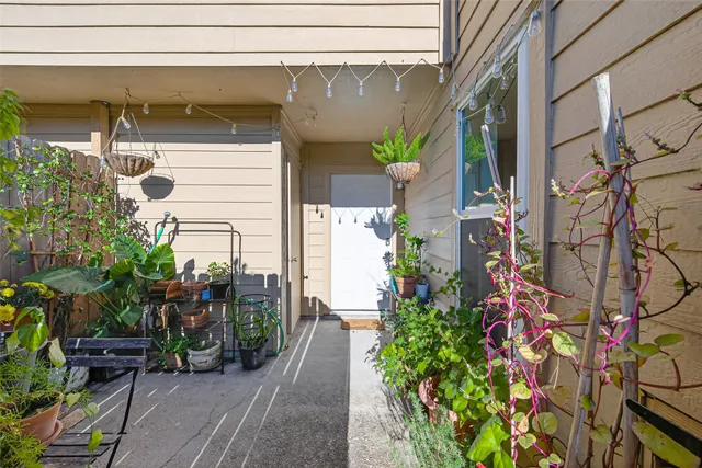 $129,750 | 16120 Stuebner Airline Road, Unit 602, Spring, TX 77379