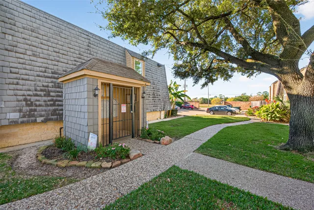 $129,750 | 16120 Stuebner Airline Road, Unit 602, Spring, TX 77379