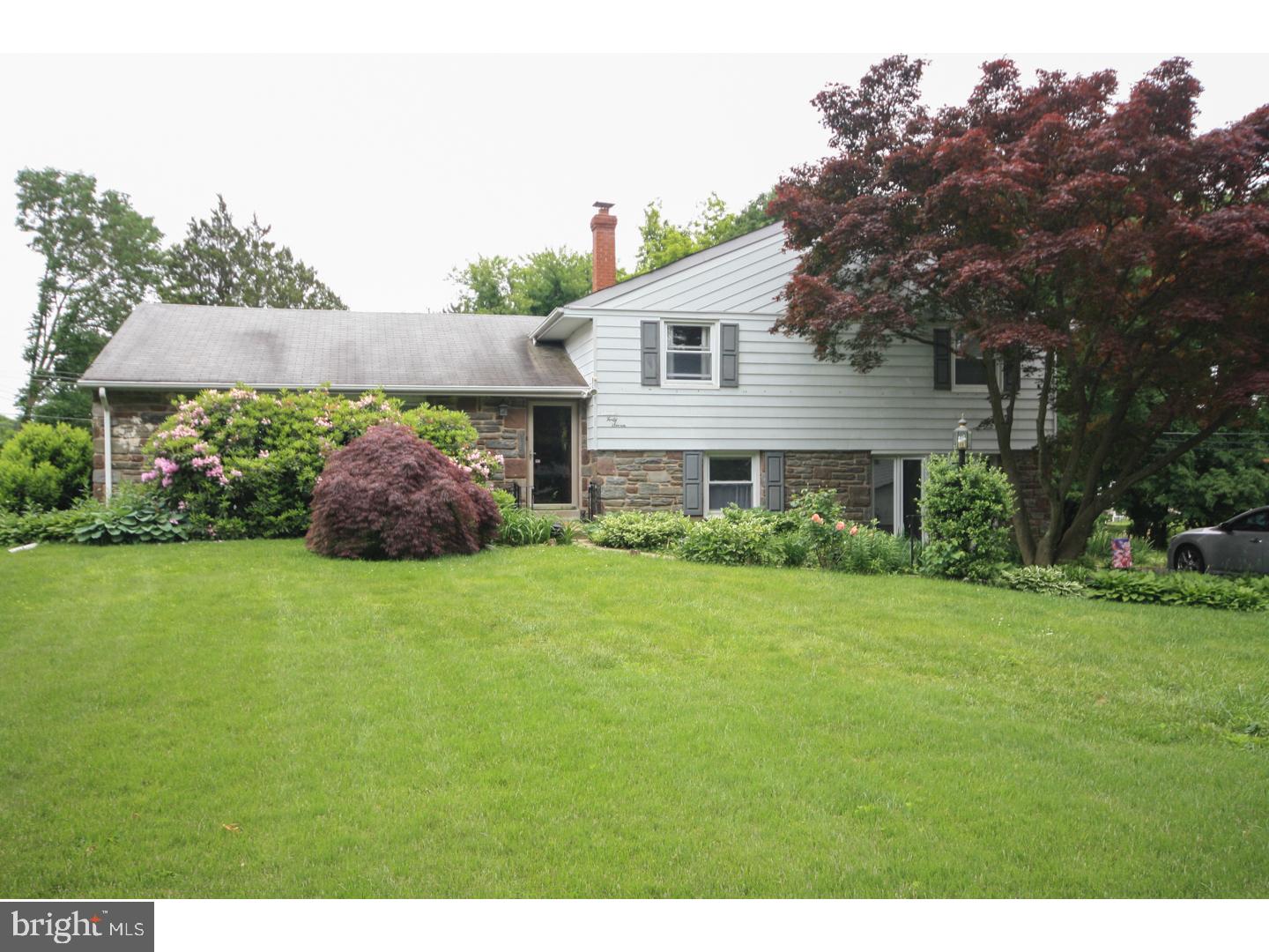 1147 Harriett Road Huntingdon Valley, PA 19006 - Photo 1 of 25 Exterior Front