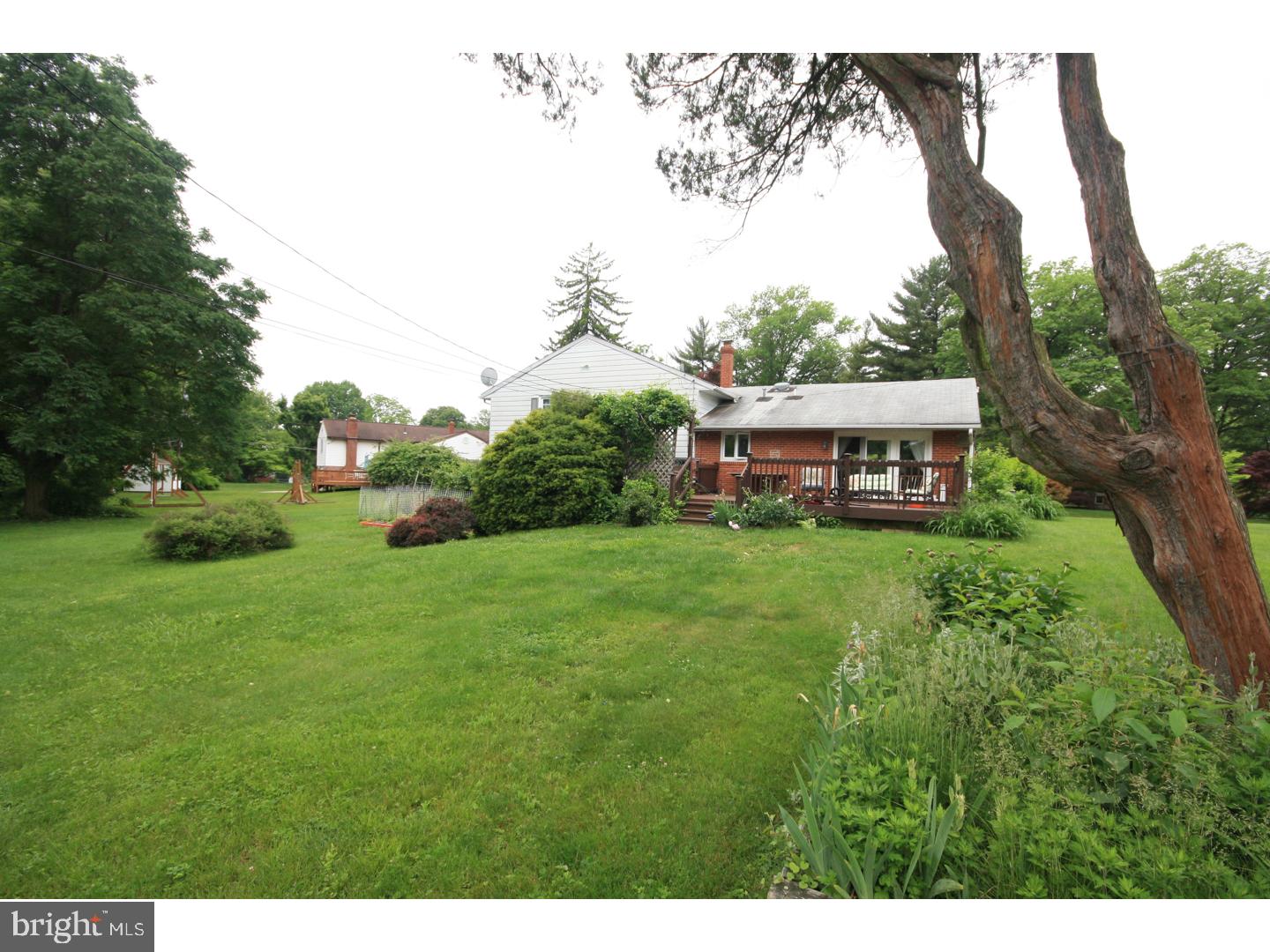 1147 Harriett Road Huntingdon Valley, PA 19006 - Photo 24 of 25 Exterior Back
