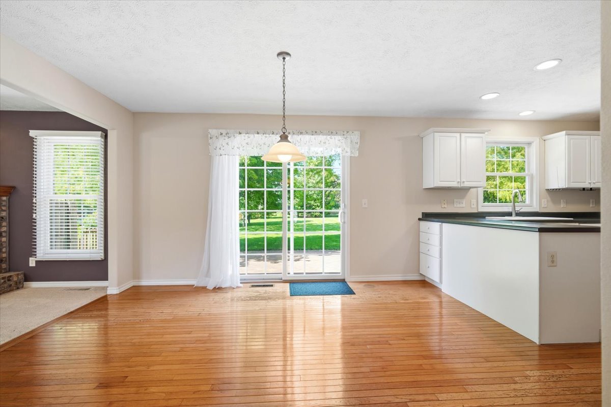 3180 Red Jasper Street Normal, IL 61761 - Photo 12 of 32