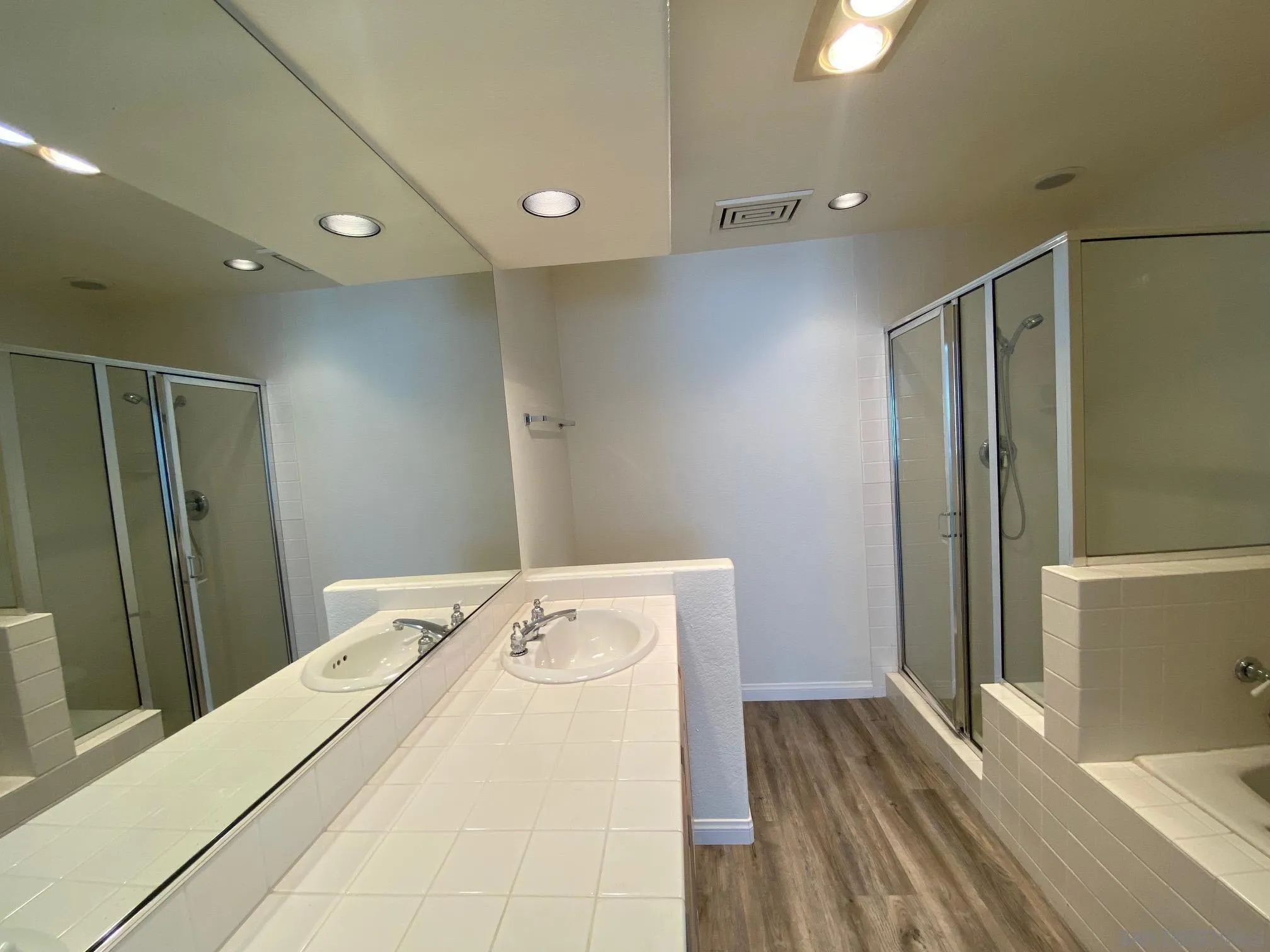 2848 Torrey Pines Road La Jolla, CA 92037 - Photo 15 of 19 a bathroom with a sink and a mirror