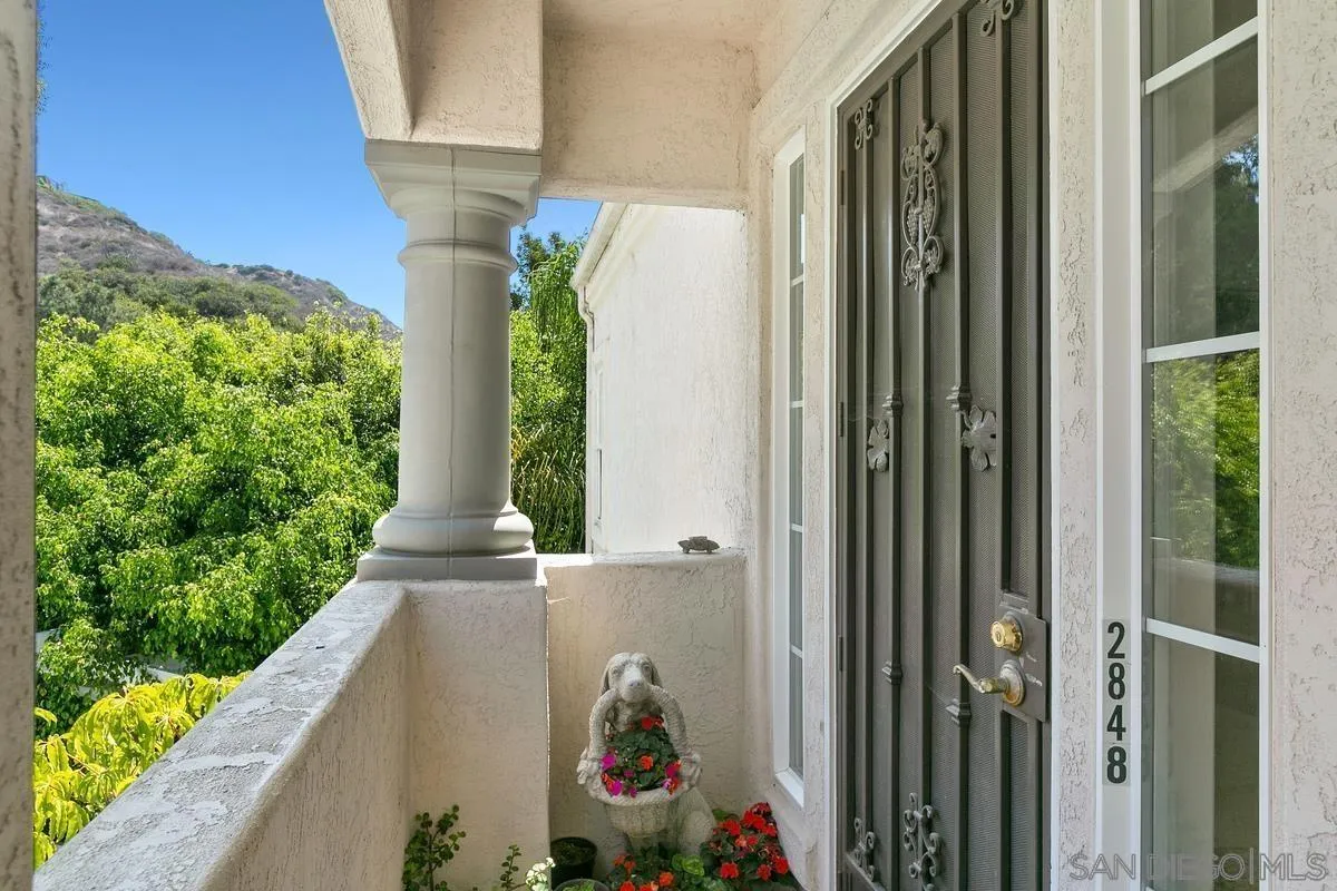 2848 Torrey Pines Road La Jolla, CA 92037 - Photo 3 of 19 a front view of a house with outdoor area