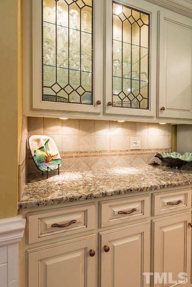 10517 Tree Bark Court Raleigh, NC 27613 - Photo 5 of 25