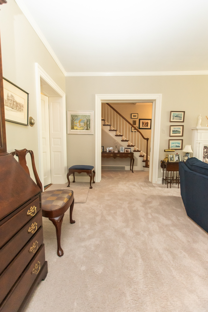 223 East Boyd Street Dixon, IL 61021 - Photo 15 of 74 a living room with furniture and a lamp