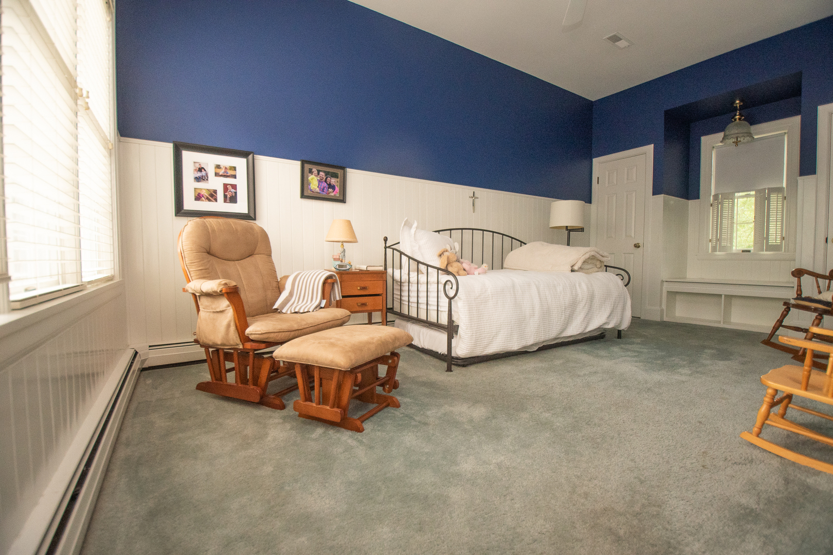 223 East Boyd Street Dixon, IL 61021 - Photo 40 of 74 a spacious bedroom with a bed and a window