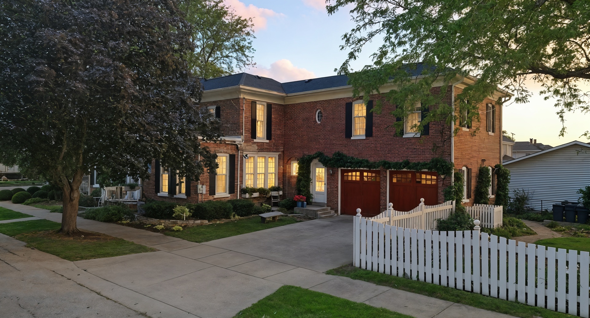 223 East Boyd Street Dixon, IL 61021 - Photo 63 of 74 a front view of a house with a garden
