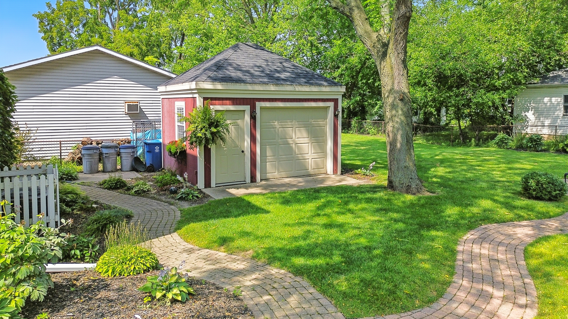 223 East Boyd Street Dixon, IL 61021 - Photo 66 of 74 a front view of a house with garden