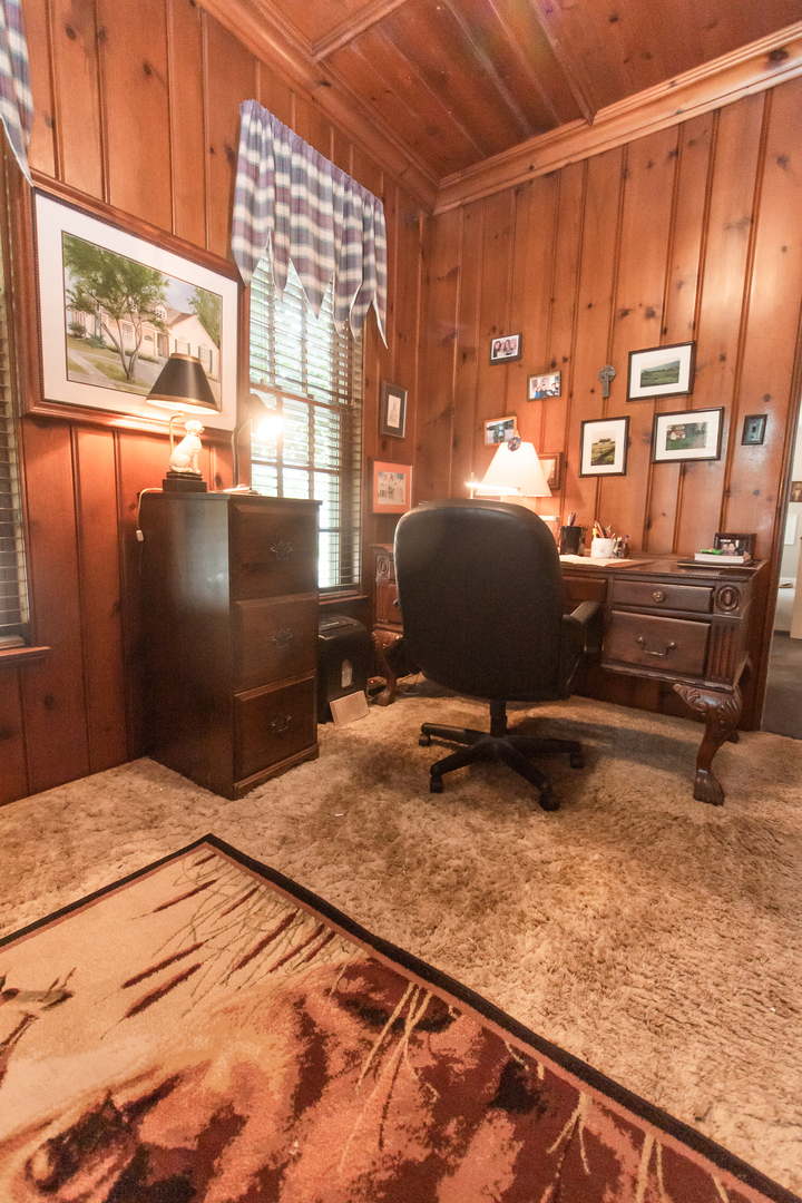 223 East Boyd Street Dixon, IL 61021 - Photo 8 of 74 a bedroom with a bed and a window