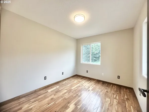 $1,150,000 | 19400 South Frank Road, Colton, OR 97017