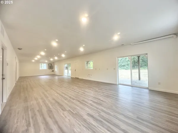 $1,150,000 | 19400 South Frank Road, Colton, OR 97017