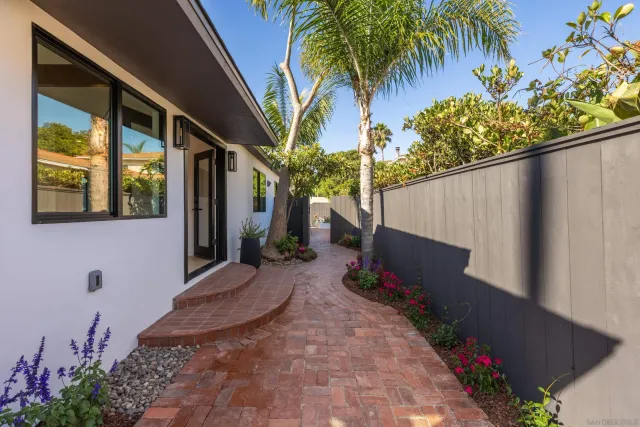 $4,195,000 | 434-436 Bonair Street, La Jolla, CA 92037