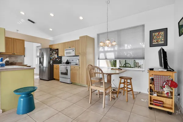 $580,000 | 5176 Ventura Drive, Unit 5176, Delray Beach, FL 33484