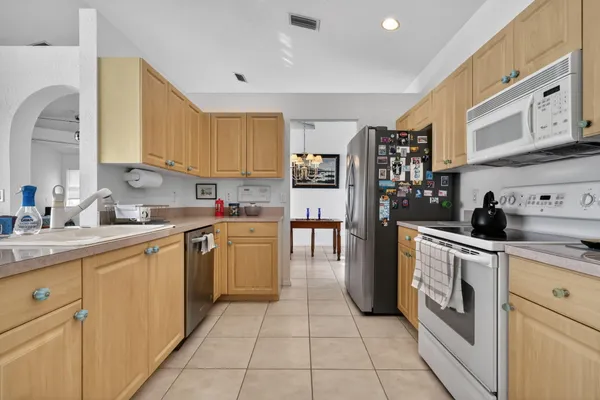 $580,000 | 5176 Ventura Drive, Unit 5176, Delray Beach, FL 33484