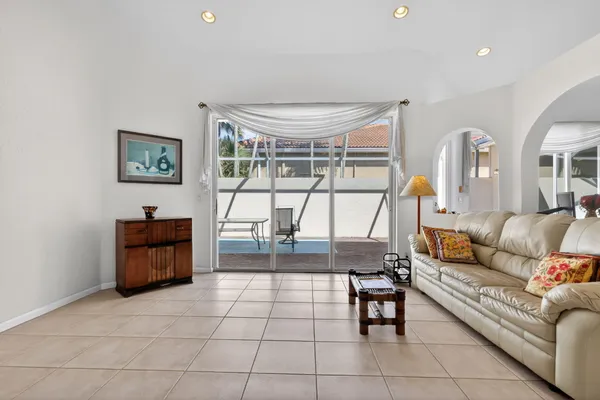 $580,000 | 5176 Ventura Drive, Unit 5176, Delray Beach, FL 33484