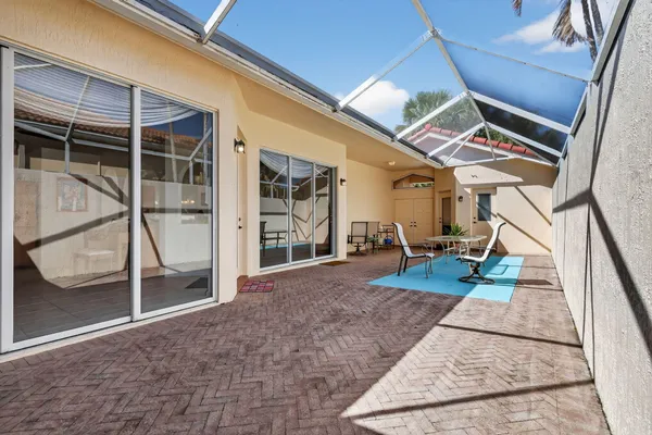 $580,000 | 5176 Ventura Drive, Unit 5176, Delray Beach, FL 33484