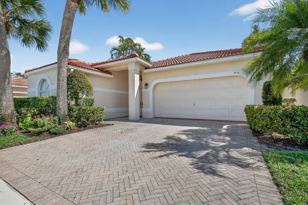 $580,000 | 5176 Ventura Drive, Unit 5176, Delray Beach, FL 33484