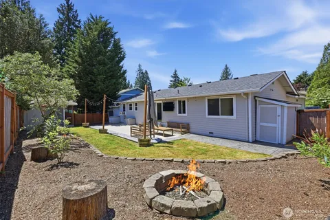 $835,000 | 15305 47th Place West, Lynnwood, WA 98087