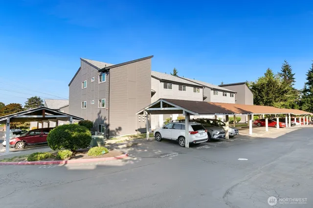 a car parked in front of a building