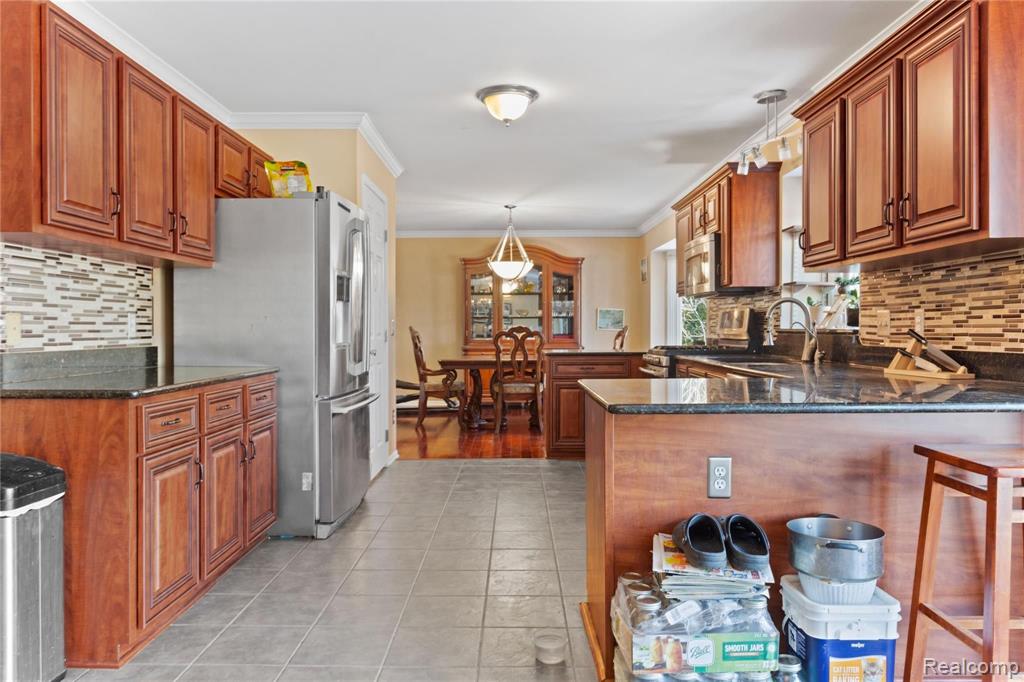 34347 Lillian Road Chesterfield, MI 48047 - Photo 18 of 41