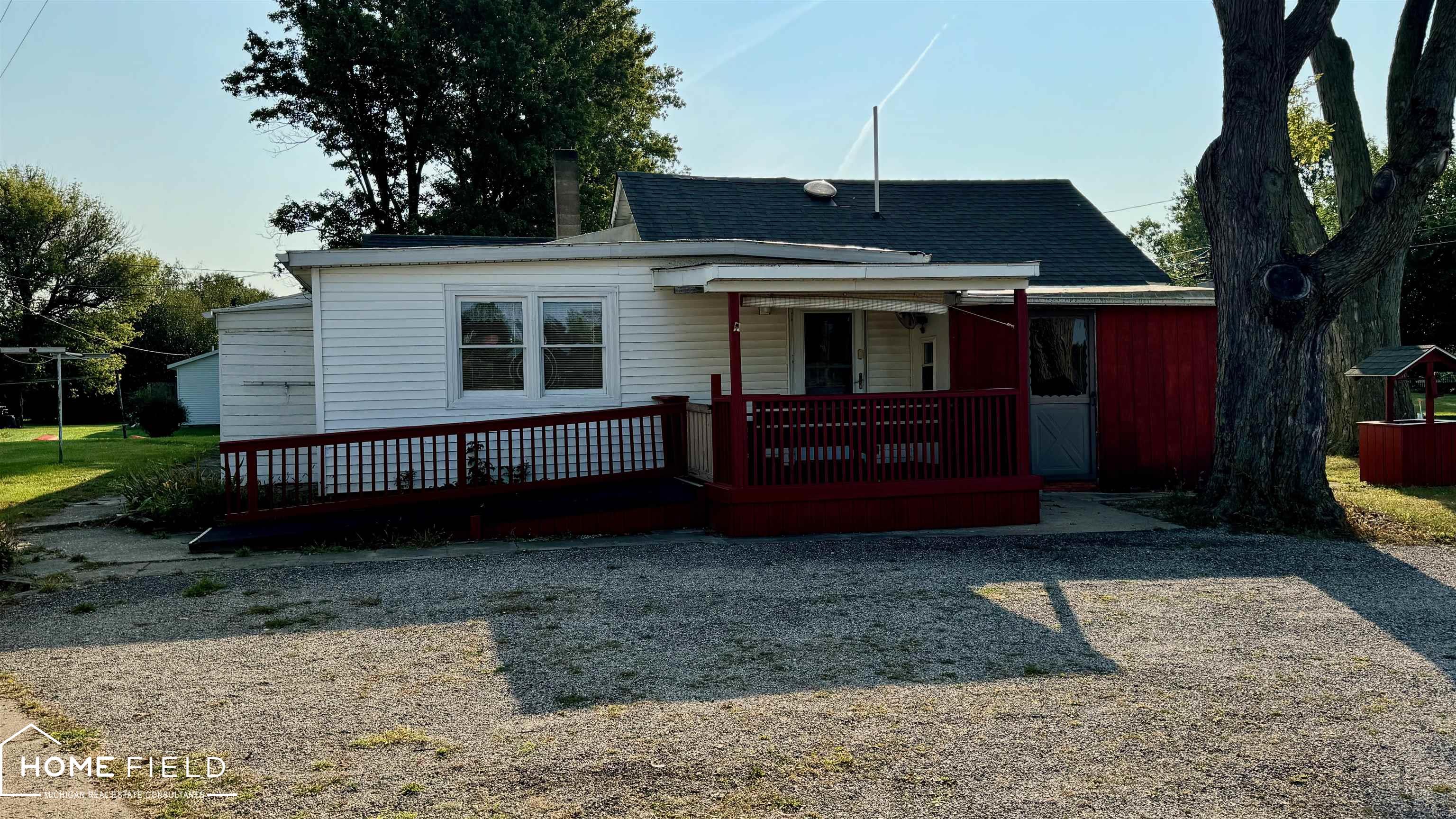 3910 West Bennington Road Owosso, MI 48867 - Photo 25 of 50 50164137-0ee6869a-bf3a-4b4c-ba4c-cc42c56a2b82.JPG
