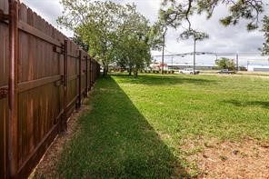 520 Fm 517 Road West Dickinson, TX 77539 - Photo 17 of 17 Gallery Image 17