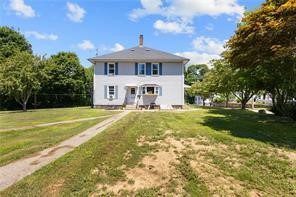 40 Pleasant Street Westerly, RI 02891 - Photo 3 of 18