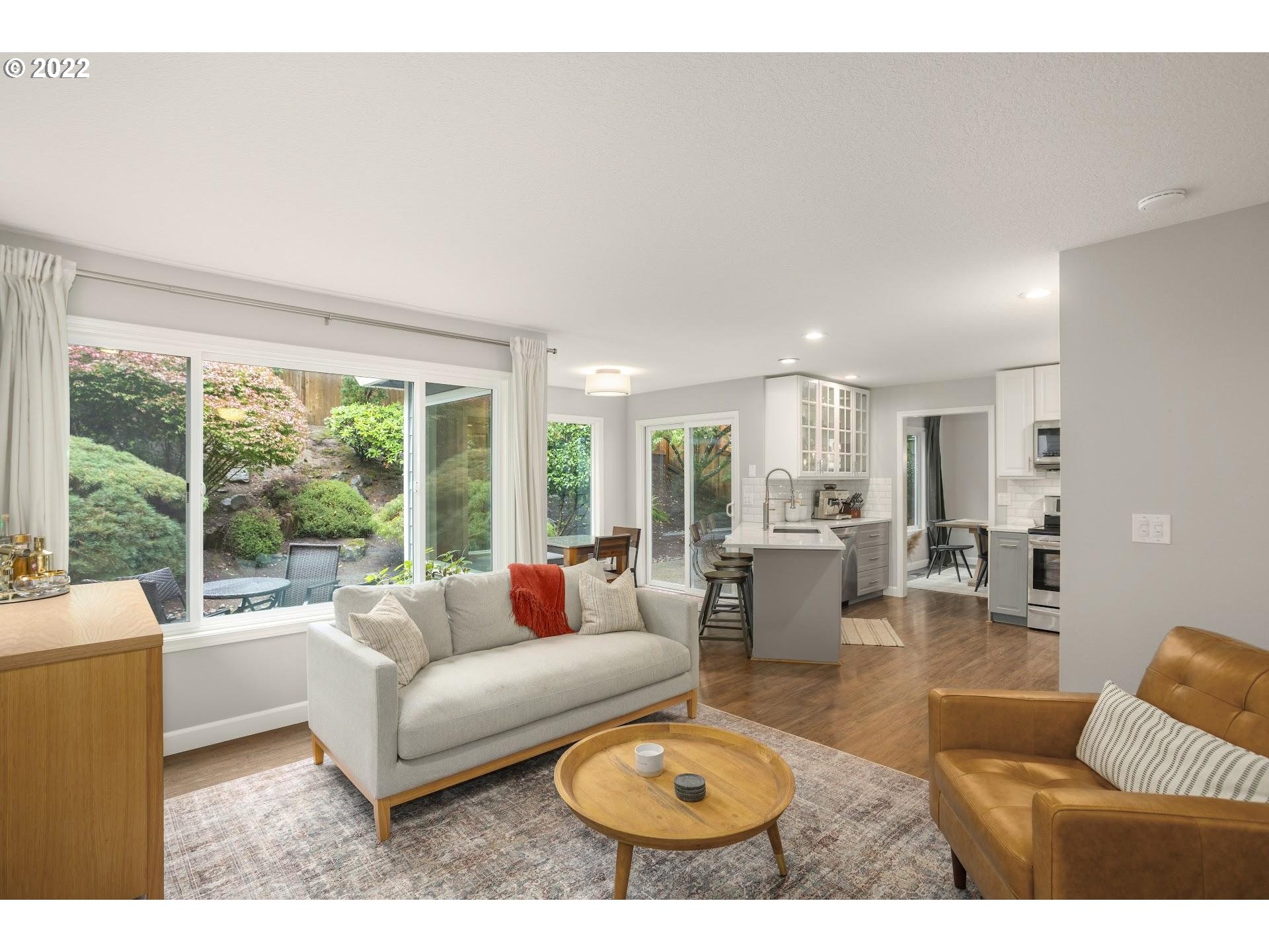 4809 Southwest Orchard Lane Portland, OR 97219 - Photo 14 of 32