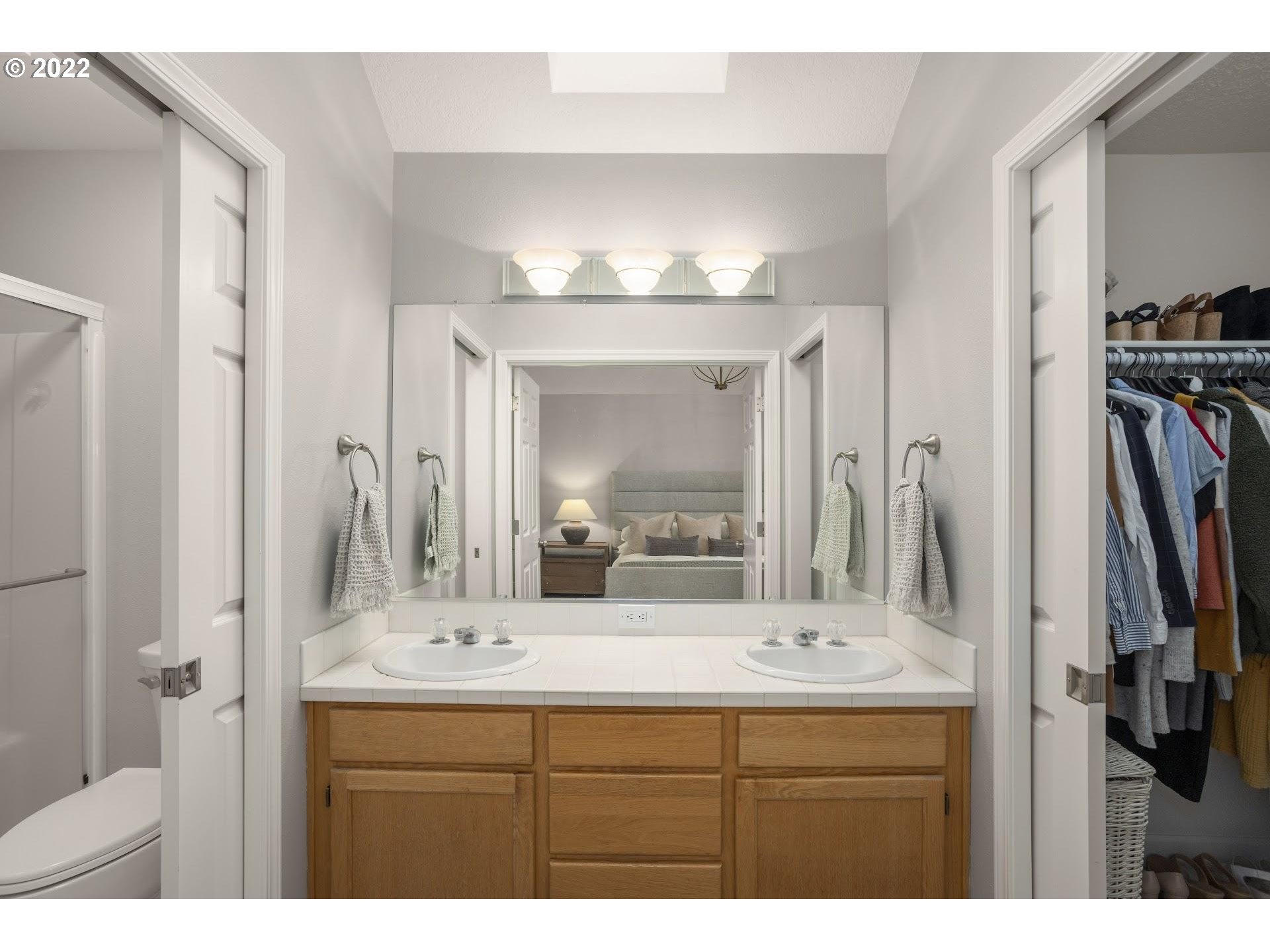 4809 Southwest Orchard Lane Portland, OR 97219 - Photo 19 of 32