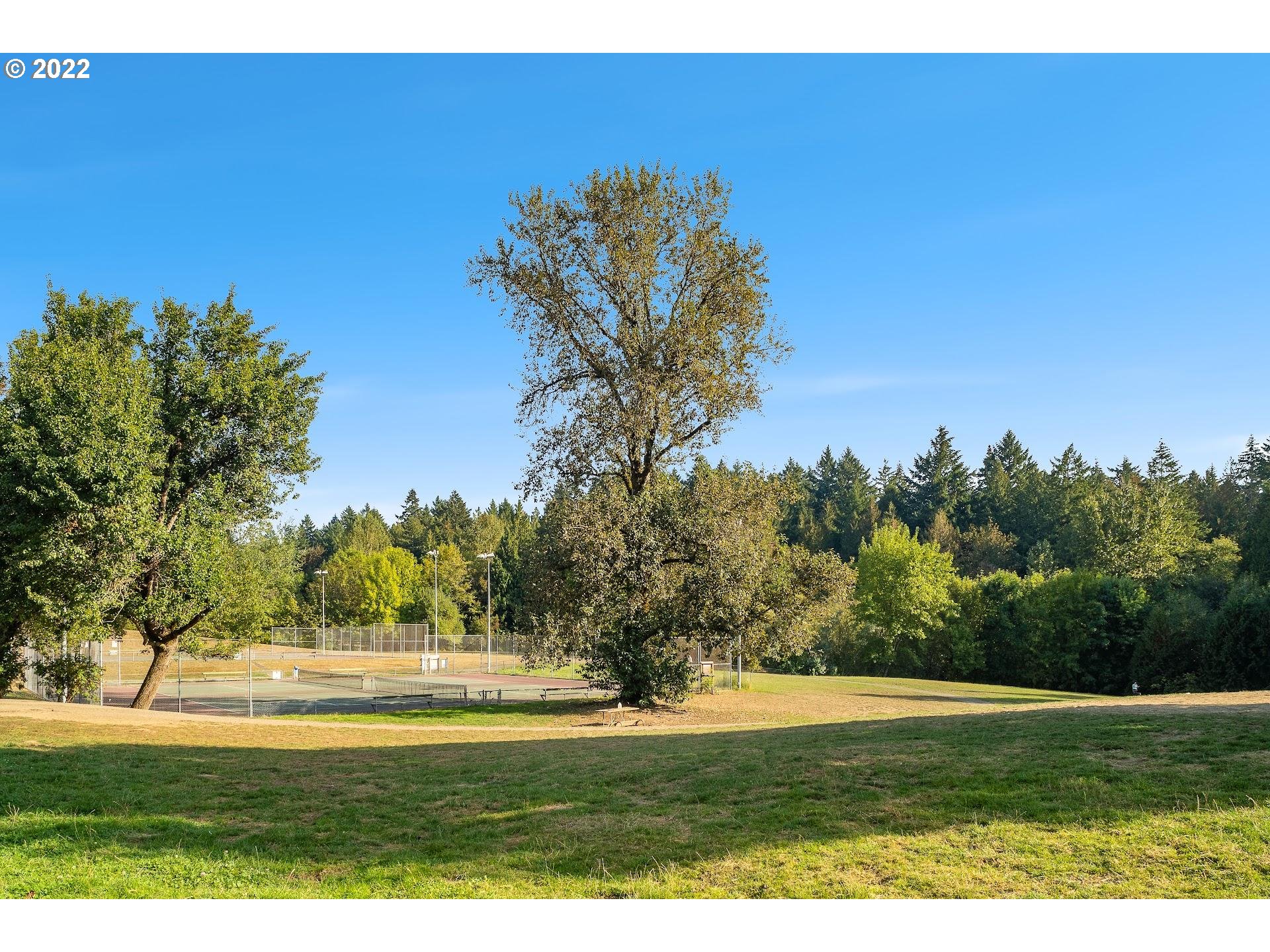 4809 Southwest Orchard Lane Portland, OR 97219 - Photo 32 of 32