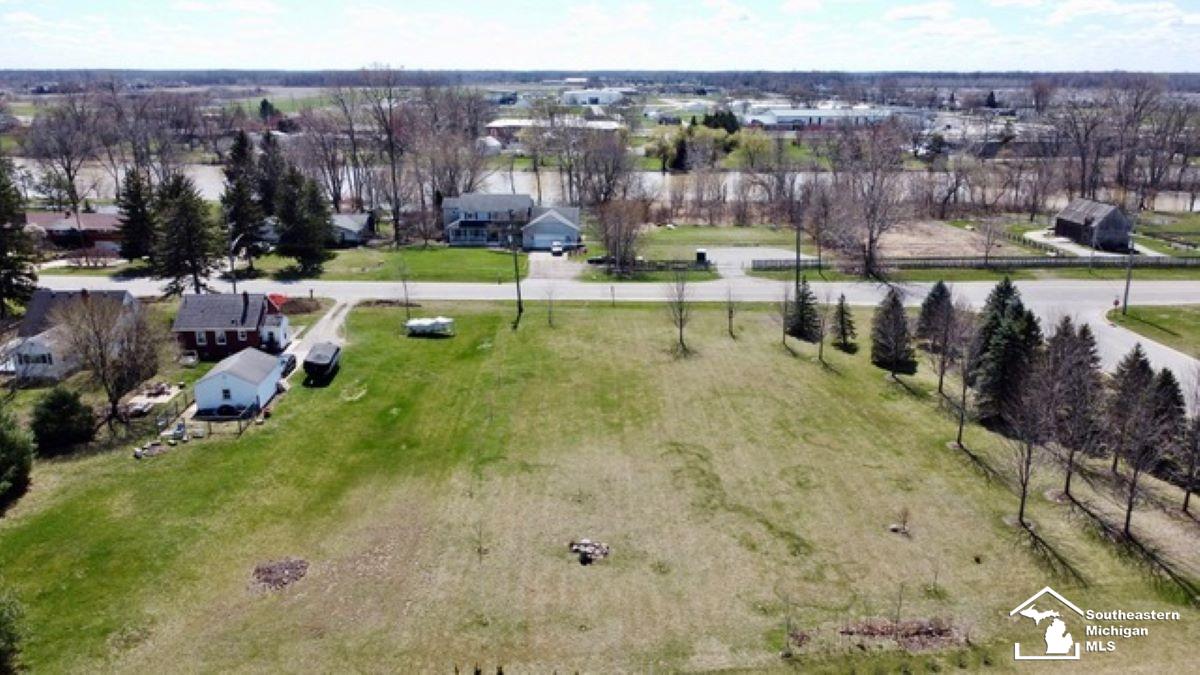 North Custer Road Monroe, MI 48162 - Photo 10 of 11 Gallery Image 10