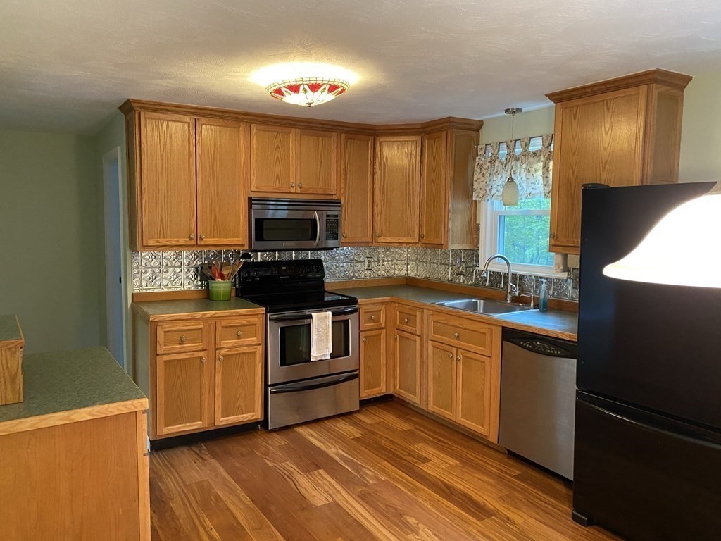 6 Browning Pond Road Spencer, MA 01562 - Photo 7 of 32 Gallery Image 7