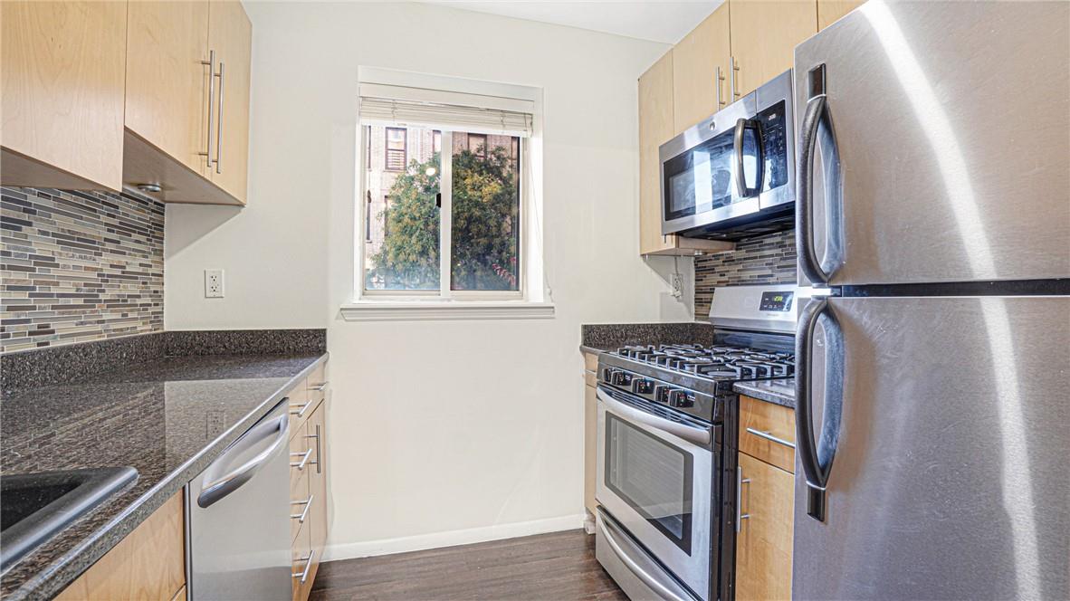 2360 Amsterdam Avenue, Unit 3C Manhattan, NY 10033 - Photo 4 of 12