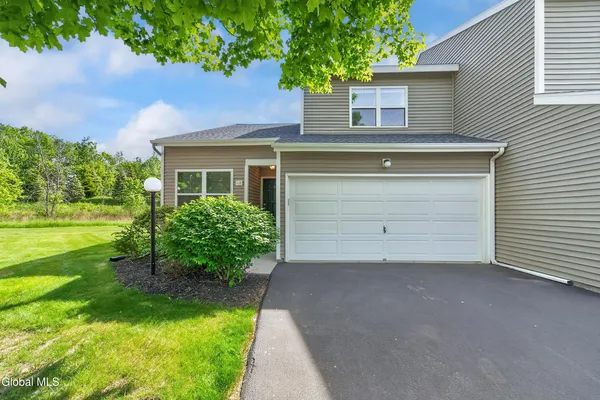 $389,900 | 108 Harvard Road, Colonie, NY 12189