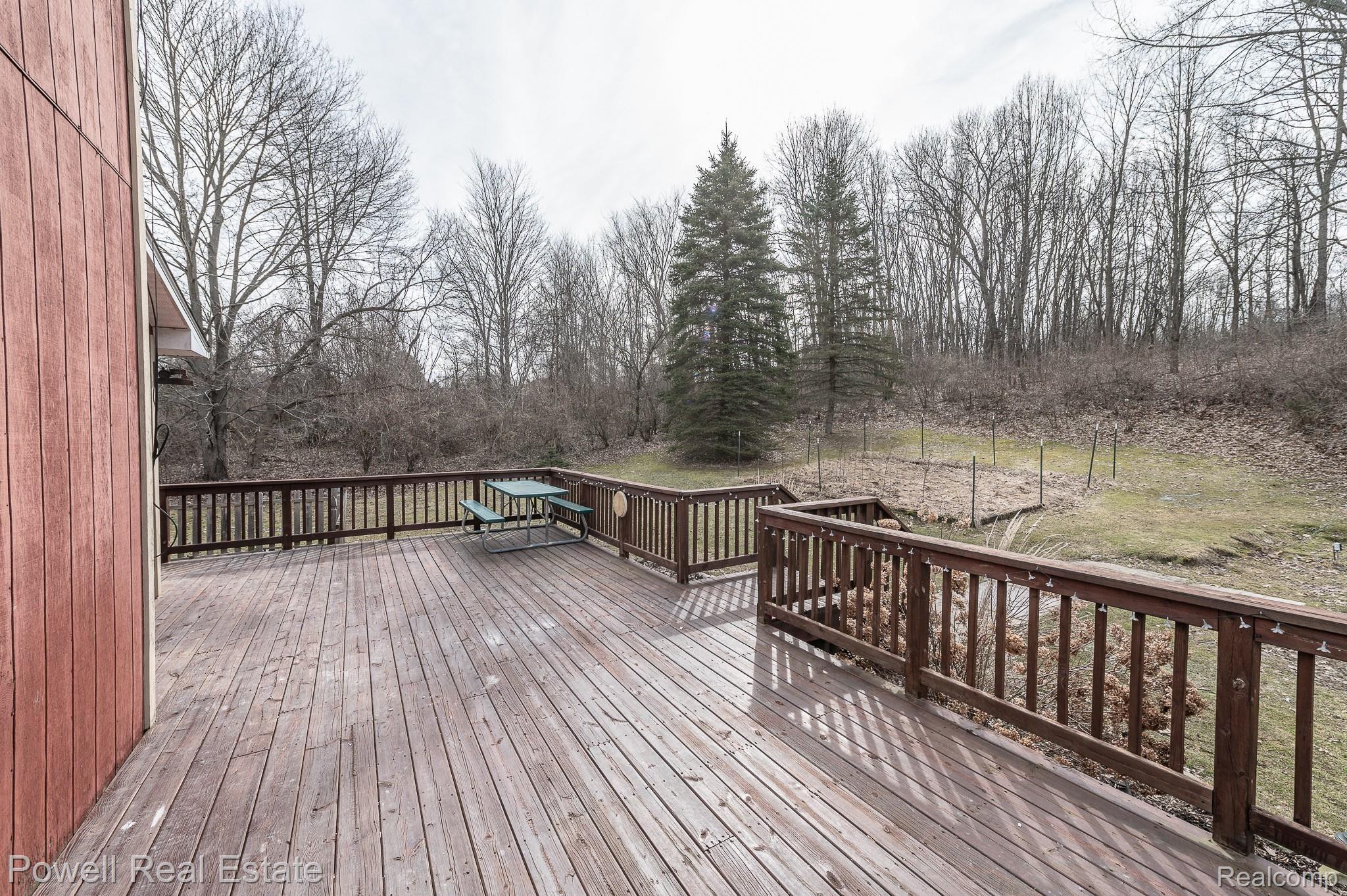 13197 Rattalee Lake Road Davisburg, MI 48350 - Photo 6 of 51 Large Deck