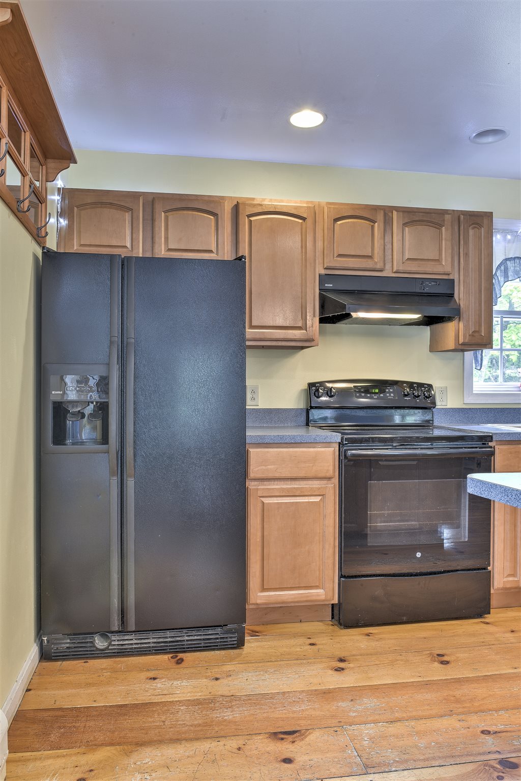 241 Rhododendron Road Fitzwilliam, NH 03447 - Photo 11 of 39
