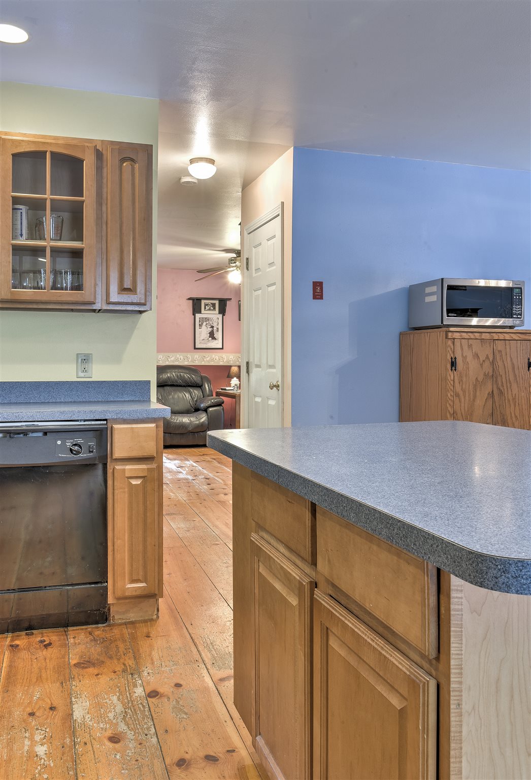241 Rhododendron Road Fitzwilliam, NH 03447 - Photo 13 of 39