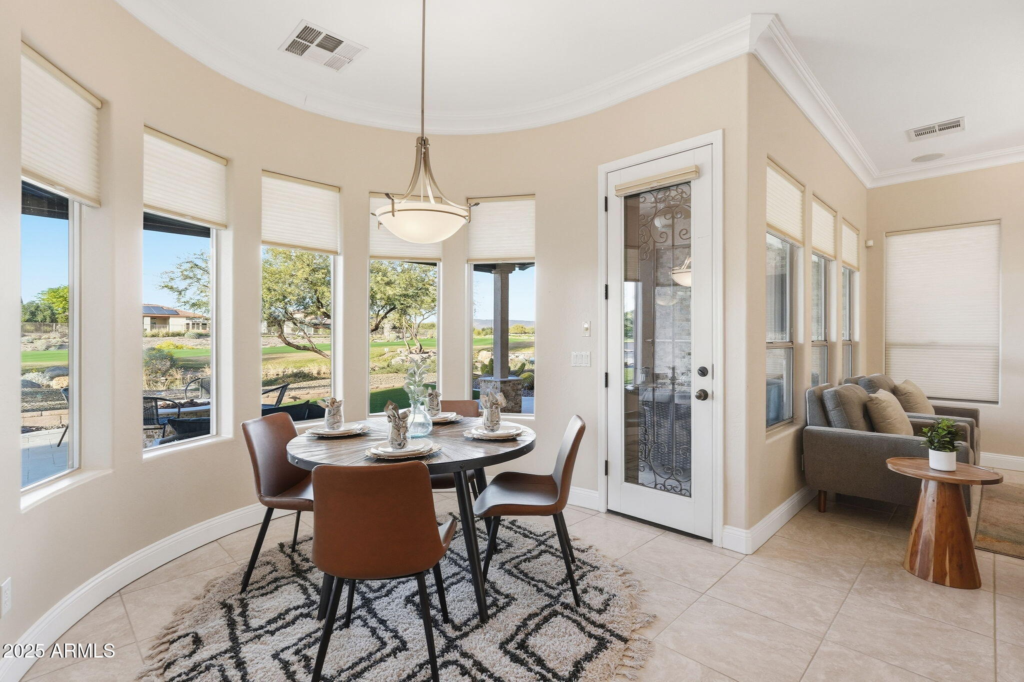 12950 West Red Fox Road Peoria, AZ 85383 - Photo 18 of 58 Eat-in