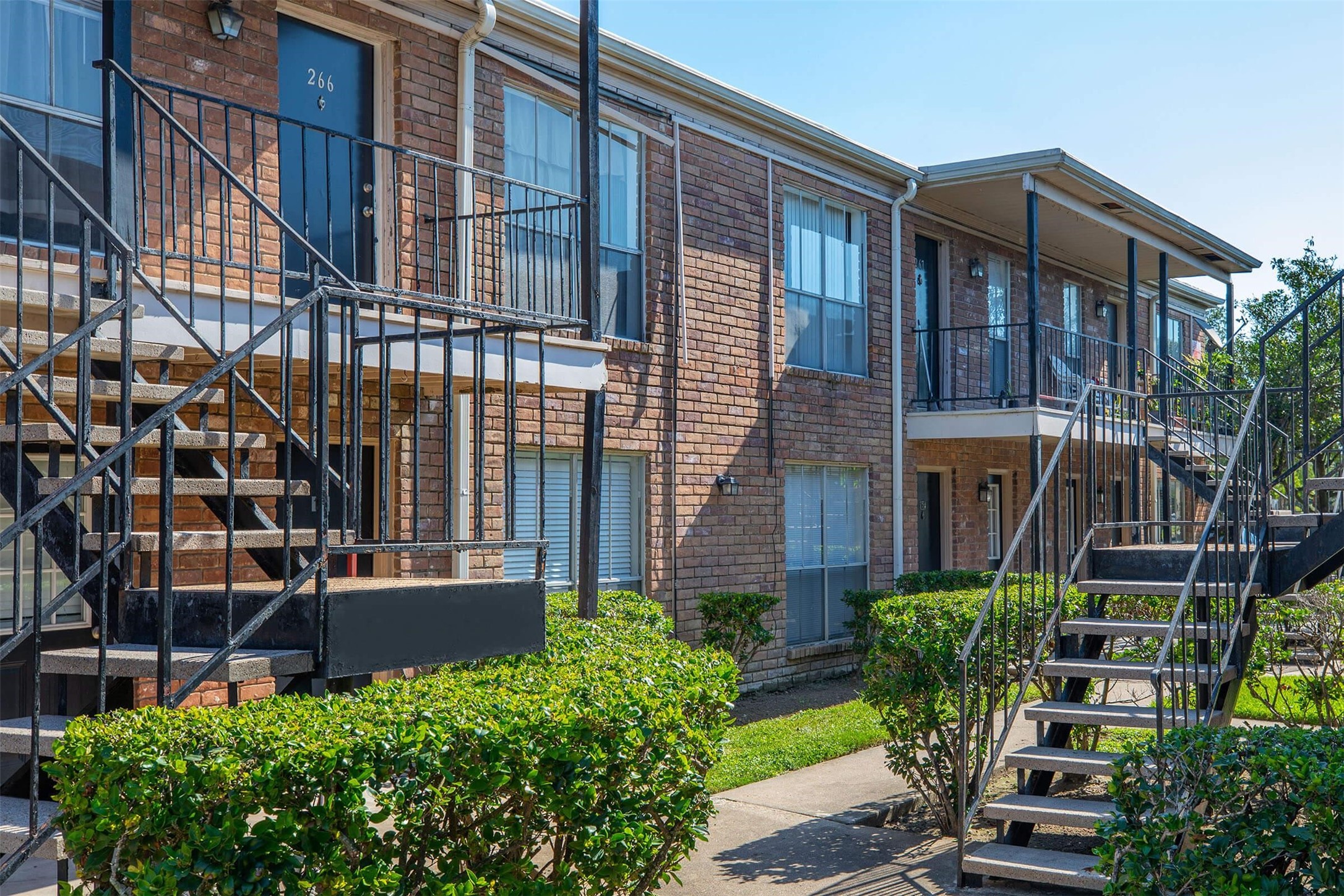 5900 North Braeswood Boulevard, Unit 258 Houston, TX 77074 - Photo 24 of 32 front view of a building
