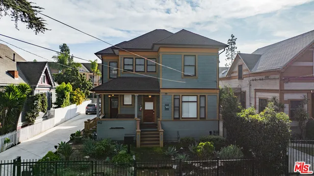 $1,400,000 | 1142 West 25th Street, Los Angeles, CA 90007