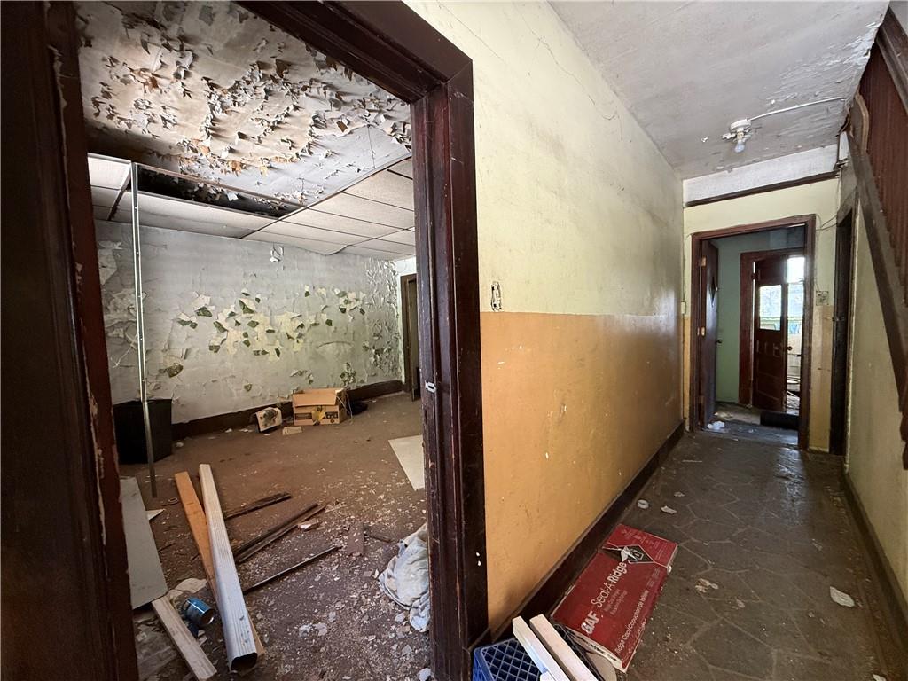 189 Beaver Street Leetsdale, PA 15056 - Photo 5 of 14 workspace with wooden floor