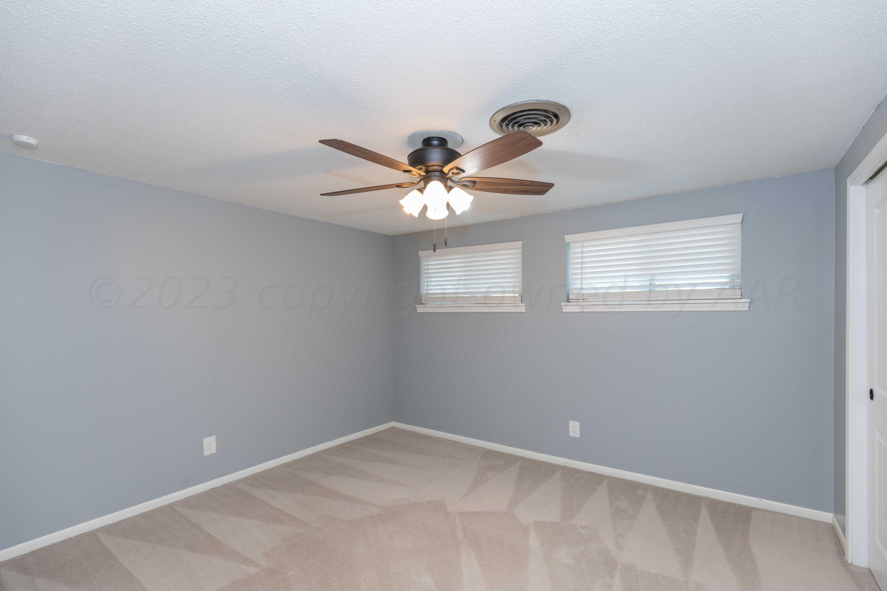 6120 Hanson Road Amarillo, TX 79106 - Photo 29 of 46 BEDROOM 3 VIEW 1