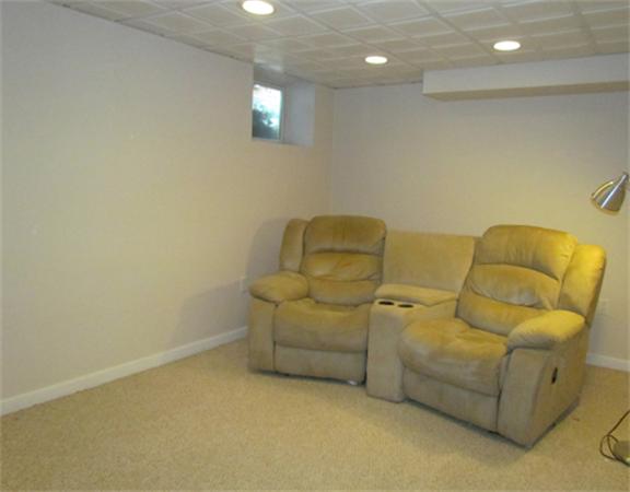 45 Plymouth Road Needham, MA 02492 - Photo 14 of 16 Gallery Image 14