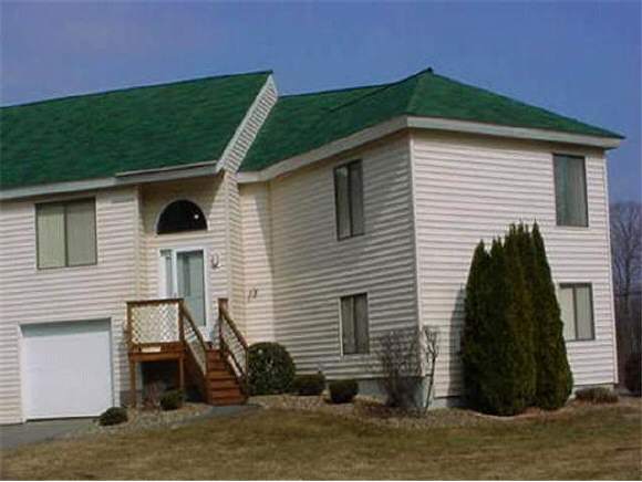 2 Ridgewood Drive, Unit Y Atkinson, NH 03811 - Photo 1 of 9 Gallery Image 1