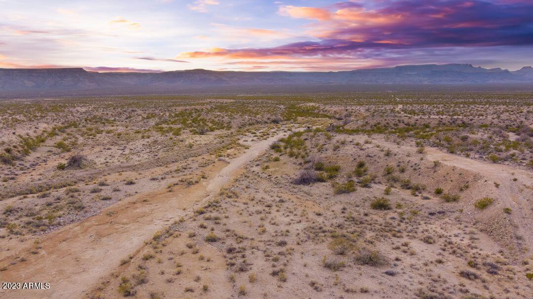 4648 West Sheldon Street, Unit 1 & 2 Golden Valley, AZ 86413 - Photo 10 of 21 a view of an ocean beach