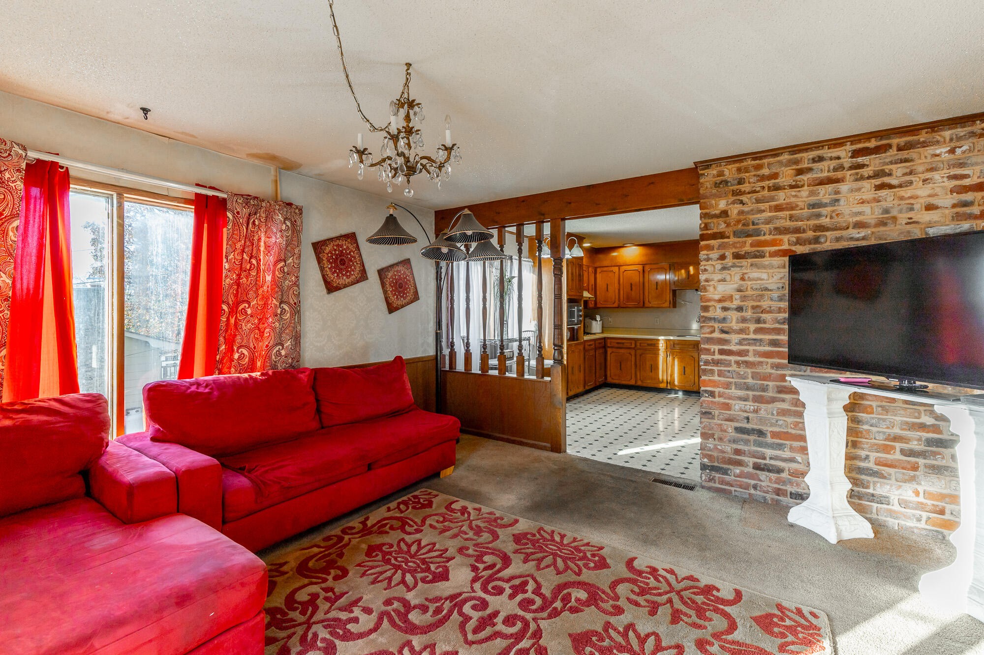 8417 Iris Drive Chattanooga, TN 37421 - Photo 16 of 90 a living room with furniture and a flat screen tv