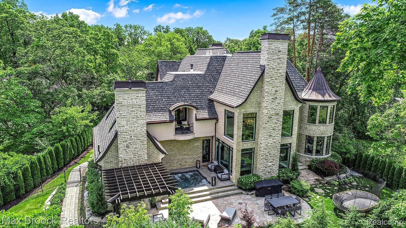 111 Baldwin Road Birmingham, MI 48009 - Photo 56 of 62 DJI_0219.jpg