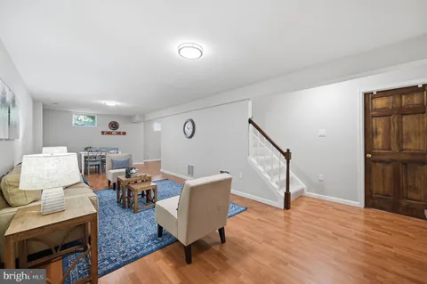 $1,399,900 | 8401 Cardinal Glen Court, Vienna, VA 22182