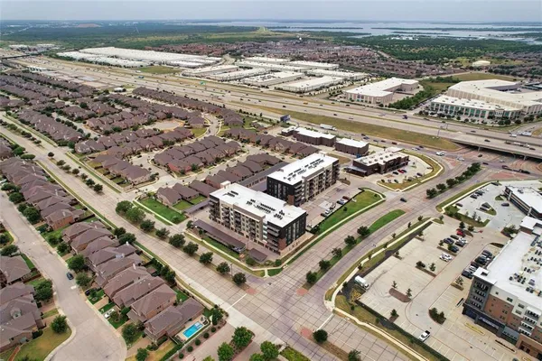 $2,250 | 3517 Windhaven Parkway, Unit 2305, Lewisville, TX 75056