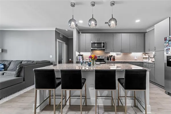 $2,250 | 3517 Windhaven Parkway, Unit 2305, Lewisville, TX 75056